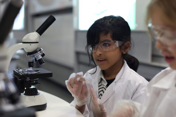 Advanced Science camps for teenagers with Richer Education in London.