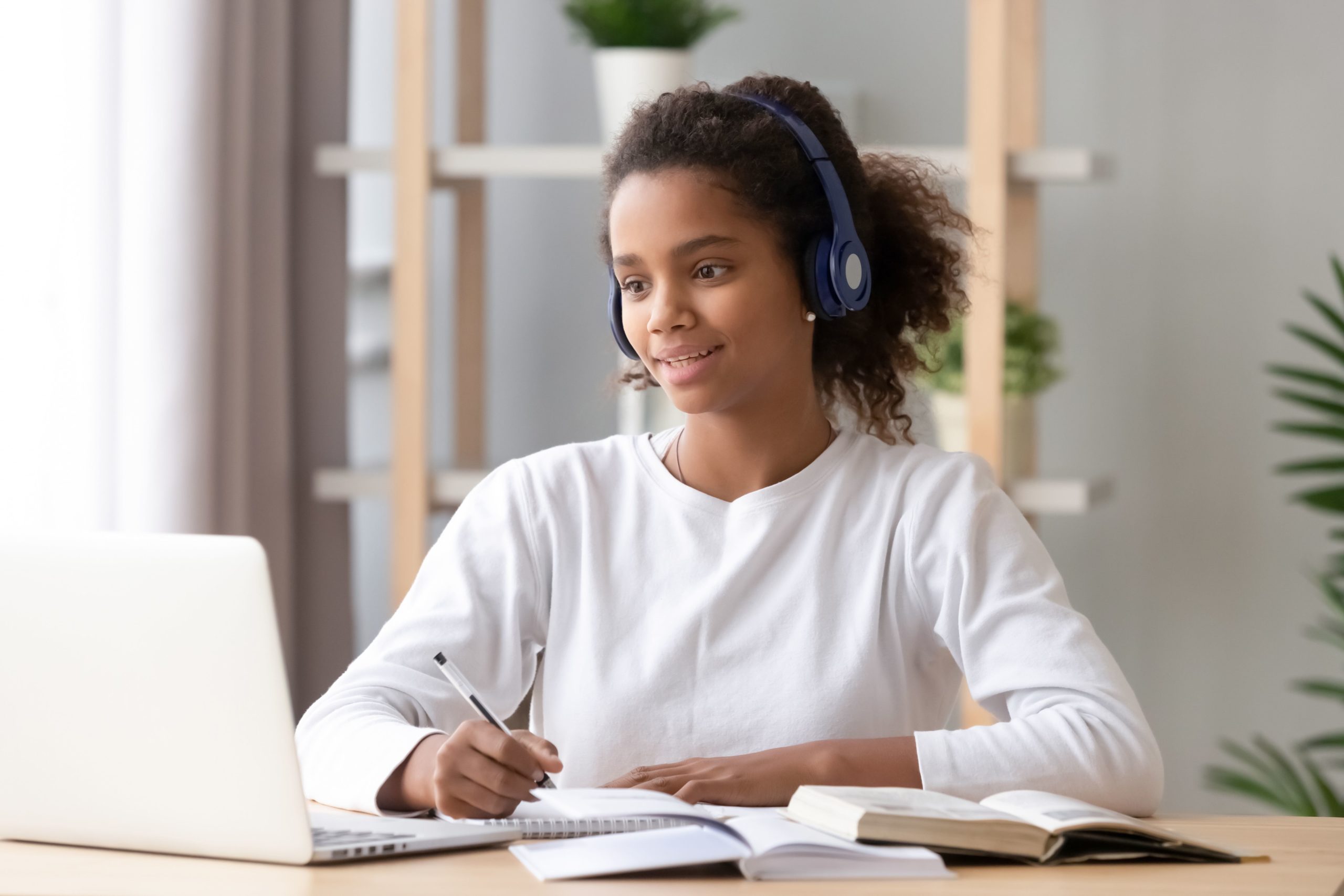 VIRTUAL BUSINESS SUMMER CAMP FOR 13-15 OR 16-18 YEARS OLD