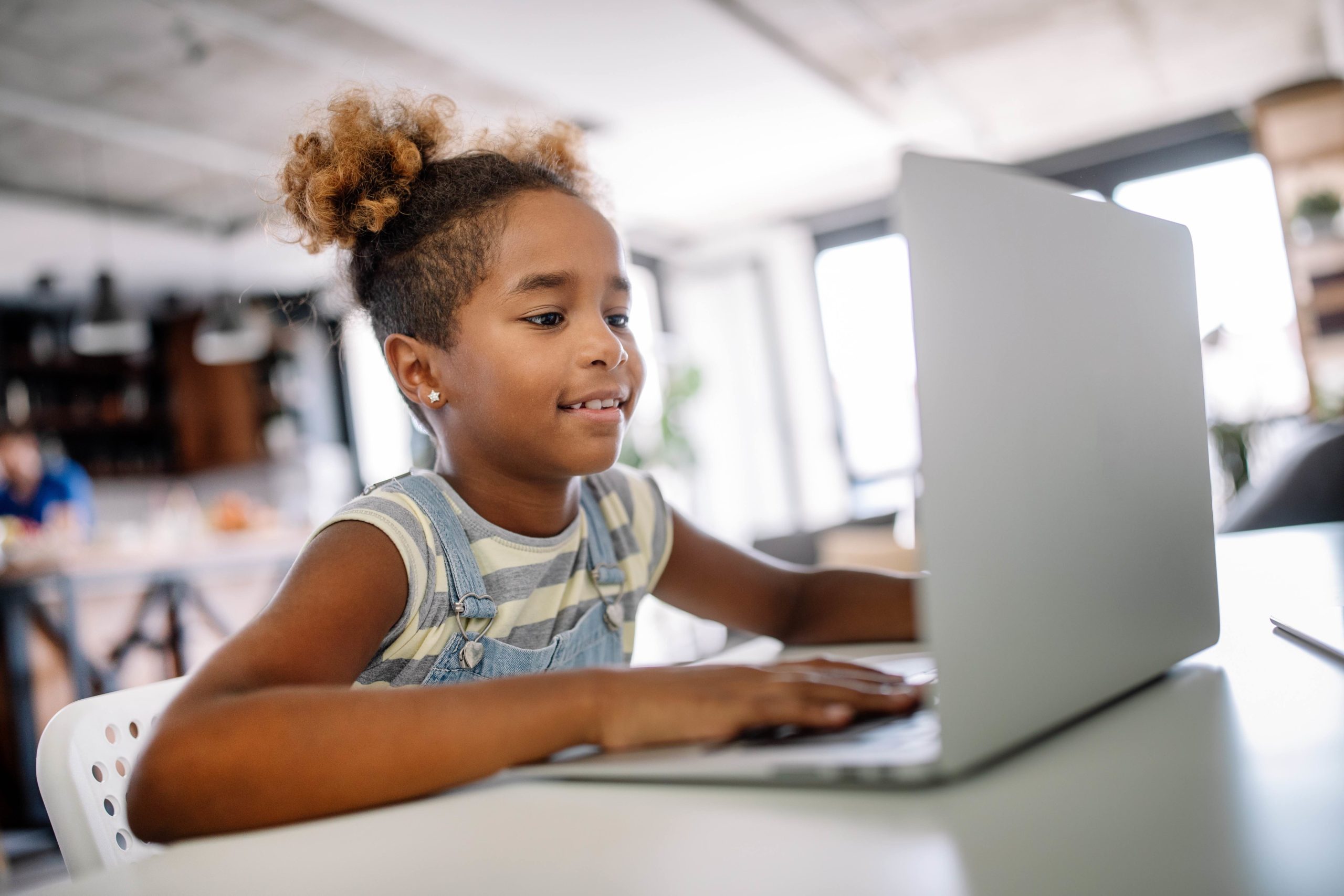 VIRTUAL SUNDAY SCIENCE COURSE. FOR CHILDREN AGED 6-8 (Join Us Any Sunday)